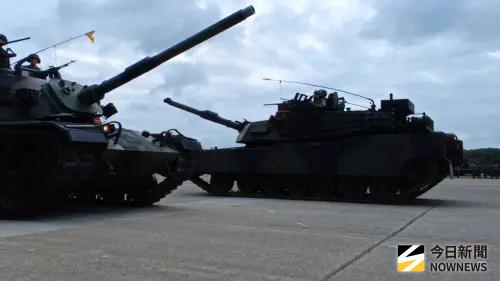 ▲陸軍584旅聯兵三營換裝M1A2T戰車（右），成爲陸軍第一個成軍的M1A2T戰車營。（圖／記者呂炯昌攝，2025.10.31）