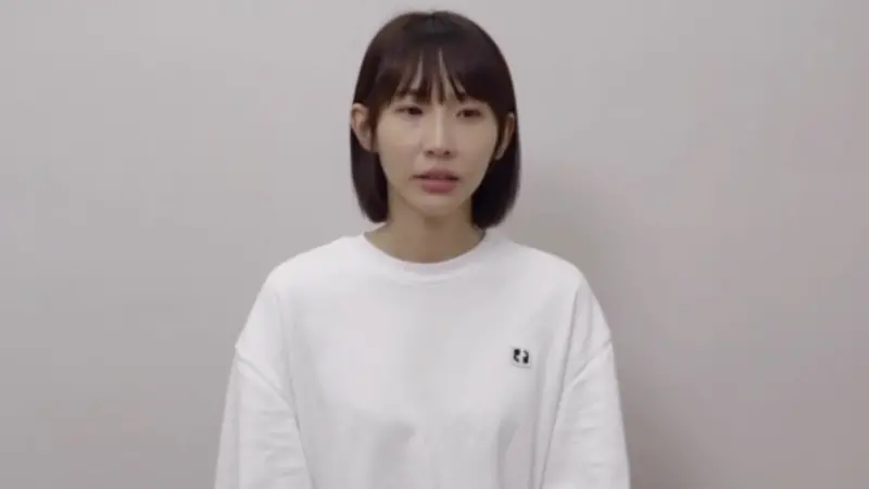 ▲藝人粿粿（如圖）上月29日被老公范姜彥豐爆料婚內出軌王子，今（1）日露面反咬范姜彥豐，拍攝17分鐘長片痛哭。稍晚范姜彥豐也發出407字聲明指控粿粿說謊、抹黑，並直接點名王子毀了2人的家庭。（圖／翻攝自粿粿IG）