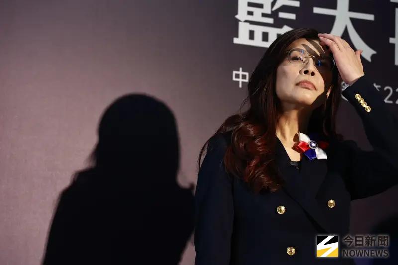 ▲新任黨主席鄭麗文今天率全體第22屆黨代表宣誓就職。（圖／記者葉政勳攝，2025.11.01）