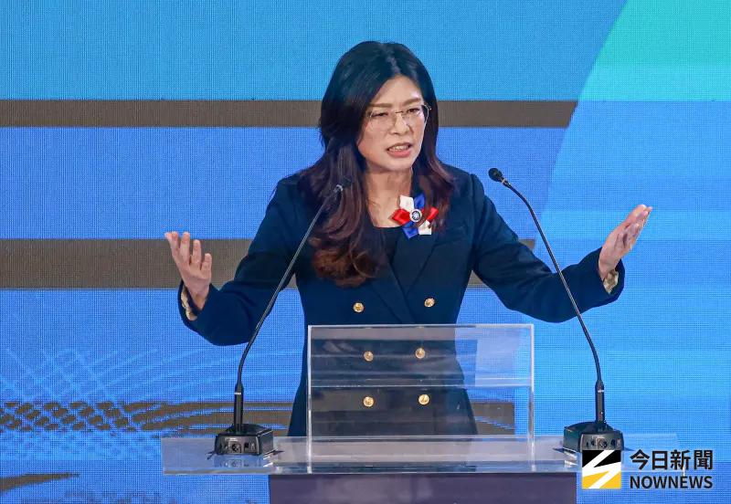 ▲國民黨主席鄭麗文因出席白色恐怖秋祭活動，遭到黨內群起砲轟。（圖／記者葉政勳攝）