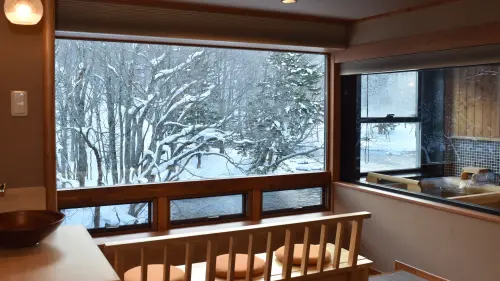 ▲樂天旅遊「11.11 Sale」在11月11日當天，將送出限量1111張優惠券，最優打至5折，可預訂日本賞雪行程飯店，圖為「La Vista 阿寒川溫泉飯店」。（圖／樂天旅遊提供）