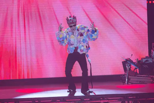 ▲GD大巨蛋演唱會火熱進行中，天王場上耍帥、爆笑畫面全都漏，4萬人嗨翻天。（圖／讀者提供）