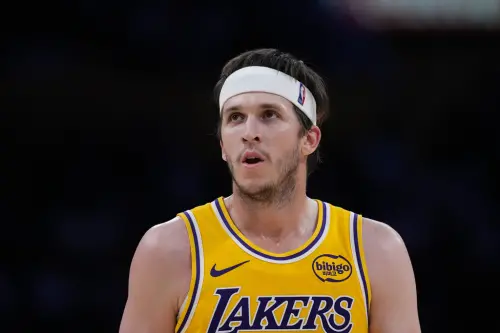 NBA／里夫斯是湖人最強二當家！「1特質」太罕見　續約成唯一解答
