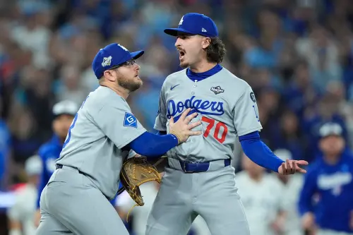 世界大賽G7／大場面來了！道奇觸身球引板凳清空　王牌熱身跟著衝
