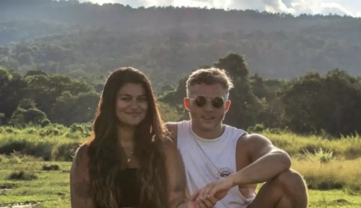 英國情侶厭倦高壓生活 移居清邁月花1.2萬租房享悠閒人生