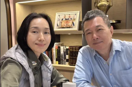 ▲坣娜（左）曾經主持過張光斗（右）製作的《點燈》，彼此多年來一直維持交情。（圖／摘自張光斗臉書）