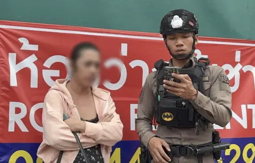 ▲涉案菲律賓跨性別女子情緒失控落淚，向警方坦承與男友發生爭執。（圖／翻攝自Pattaya News）