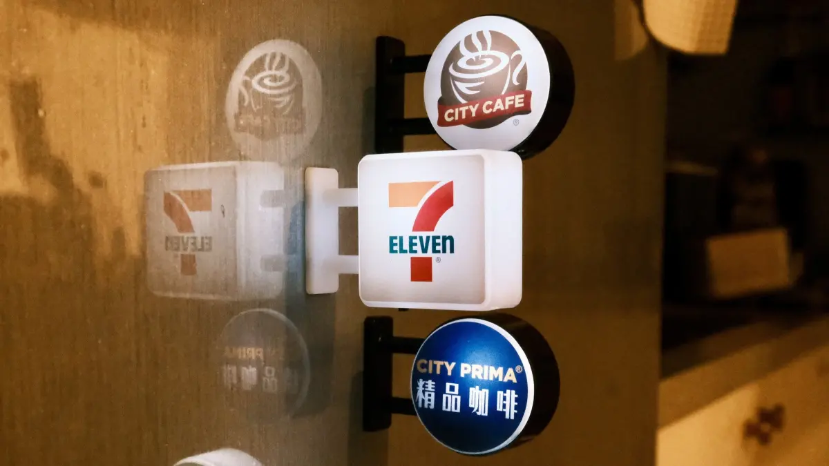 可愛要瘋了！7-11送「迷你招牌LED燈箱」 索取方式曝：真會發光