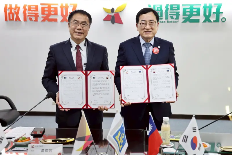 ▲ 台南與慶州在2024年締結為友誼市，市長黃偉哲除委請出身台南的APEC領袖代表林信義協助向慶州致意祝賀。（圖／南市府提供）