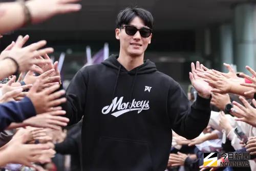 中職／陳晨威有意願征戰經典賽！自曝休賽季規劃赴泰國「回娘家」
