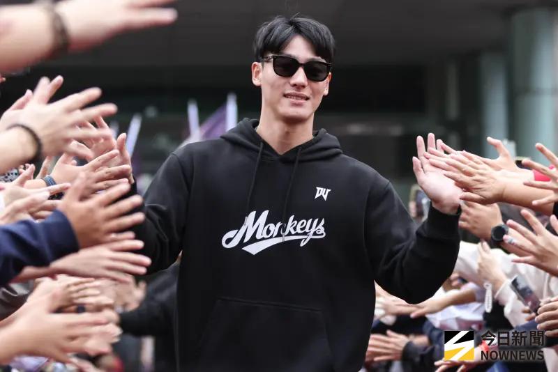 中職／陳晨威有意願征戰經典賽！自曝休賽季規劃赴泰國「回娘家」