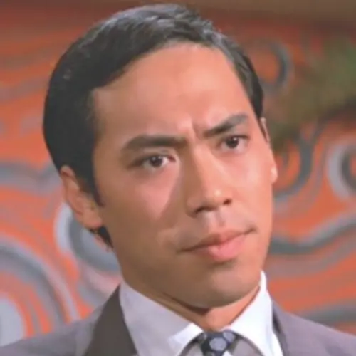 ▲馮淬帆20多歲時的長相已經很成熟，有超齡的感覺，也曾超齡演出。（圖／摘自HKMDB）