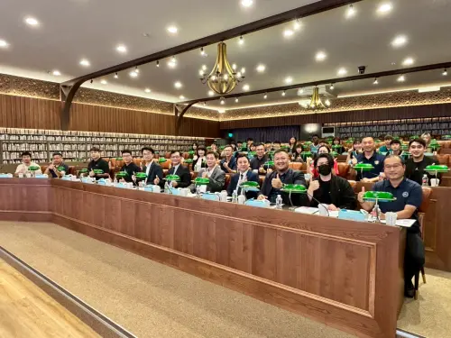 ▲中信金融管理學院攜手安南醫院、O2BODY、SMASH、Triple Q拾顏式企業、JOMA等多家產業夥伴，共同推動「科技×照護×職涯」合作網絡，打造運動防護、健康保健與教育實習並進的產學共榮生態。（圖／中信金融管理學院提供）