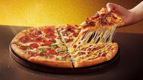 必勝客掀披薩之亂！達美樂急降199元　拿坡里買一送一、炸雞105元
