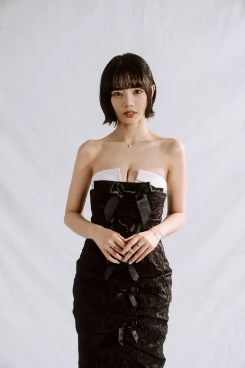 ▲ 木木是近年備受關注的主持新秀，為迎戰跨年認真保養喉嚨。（圖／年代提供）