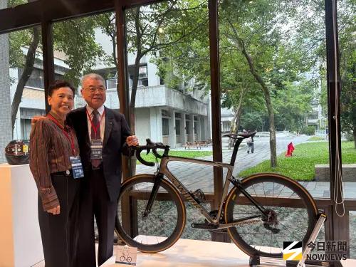 拓凱董座沈文振燒光經費研究網球拍　底氣來自母校北科大
