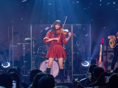 ▲林逸欣隔空喊話人在南部的爸媽，並開設私人直播給家人看。（圖／翻攝自林逸欣臉書）