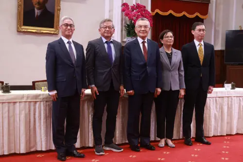 APEC會晤高市早苗中國氣炸　林信義補刀：談了很多、她非常高興
