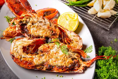 ▲INGE’S Bar&Grill蒜香奶油波士頓龍蝦。（圖／台北萬豪酒店提供）