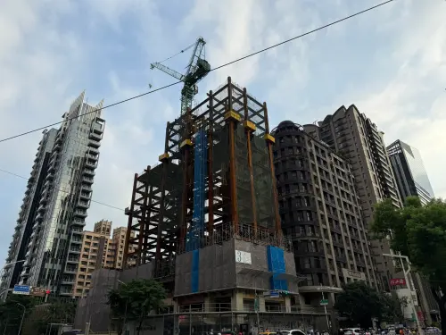 自住要選預售、中古？她猶豫日後轉手哪個好　內行：價差決定一切
