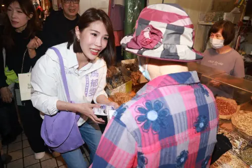 馬郁雯競選看板掛按摩店　郭音蘭開轟：不要用性別自助餐模糊焦點
