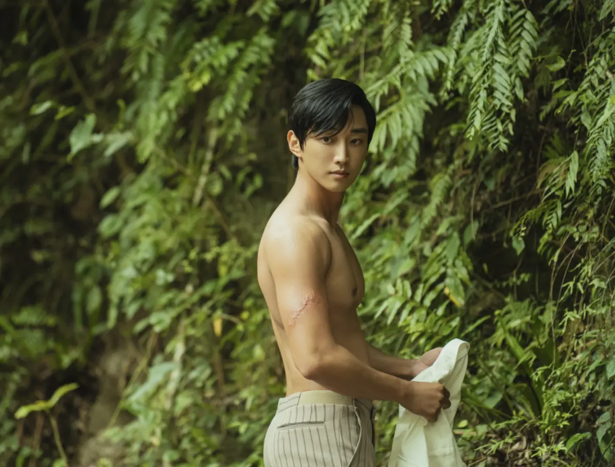 振永脫了！抖大胸肌超吸睛 《那張照片裡的我們》首映開賣就秒殺