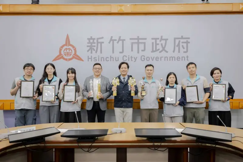 ▲城銷處團隊獻獎大合照。（圖／新竹市政府提供）