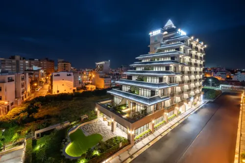 ▲福容徠旅推出「萬元環島任選專案」，一次購買即可入住林口、中壢、水里、高雄、墾丁、澎湖任選四館平日入住各一晚。（圖／福容飯店連鎖提供）