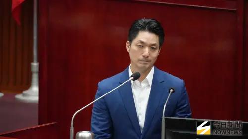 吳怡農是對手？他預言「蔣萬安連任機率」超驚人：唯一優勢是現任
