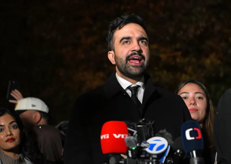 ▲曼達尼(Zohran Mamdani)成為首位當選紐約市長的穆斯林、也是首位印度裔紐約市長,以及近百年來最年輕的紐約市長。(圖/美聯社/達志影像)