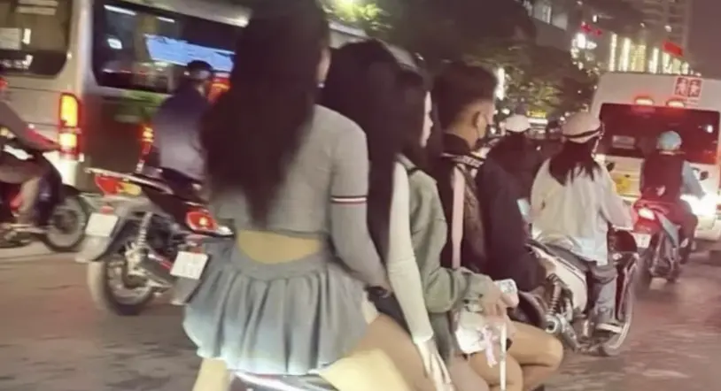 越南「網約機車載四女」驚呆路人！沒戴安全帽被罰300萬越南盾