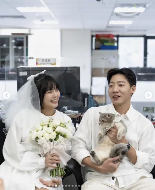 ▲黃沐妍（小豬；左）今宣布結婚。（圖／翻攝自黃沐妍臉書）