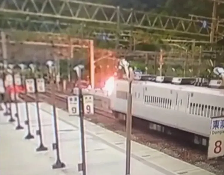 快訊／誤觸「2萬5千伏特」高壓電！東澳站工人3度燒燙傷送醫