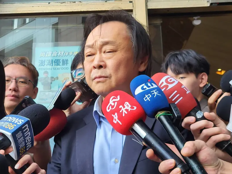 ▲對於蔡英文被點名參選台北，王世堅說，蔡英文確實是國內最強，但應該尊重被點名者的意願。（圖／記者陳佩君攝，2025.11.05）