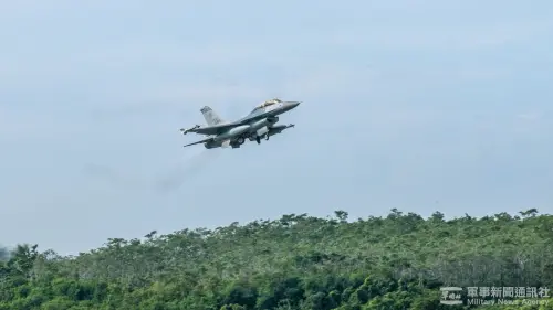 A F-16 of the Republic of China (Taiwan) Air Force is taking off. (MNA)