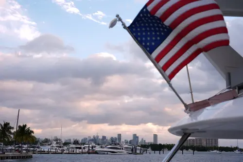 美法院裁定佛州可「禁止中國人買房」中媒帶風向遭小粉紅嗆爆
