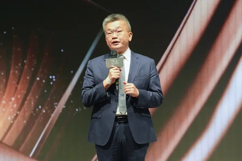 ▲中職會長蔡其昌表示，針對樂天桃猿食宿風波，將在本週與樂天母公司高層溝通。（圖／中職提供）