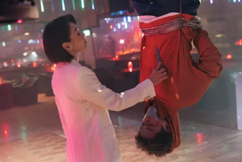 陳澤耀拍《監所》被楊祐寧霸凌！倒吊戲狂比求救暗號：真的不行了
