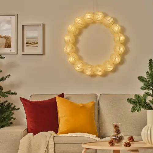 ▲STRÅLA LED球狀裝飾吊燈。（圖／IKEA提供）