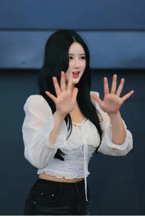 ▲談到已經來台發展的金海莉，劉夏英溫柔地表示：「她跟我是像家人一樣的關係。」（圖／經紀人提供）