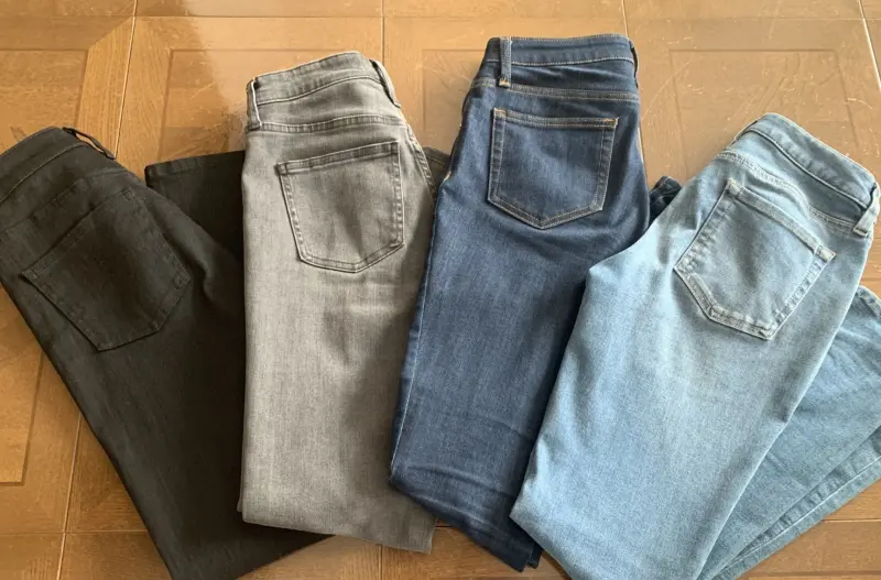 ▲洗牛仔褲多數人都是直接丟入洗衣機，但近日就有時尚達人曝光隱藏洗法，不僅能不褪色，整件褲子洗完還像新的一樣。（圖／取自photoAC）