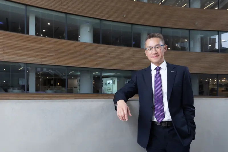 ▲清華大學以創新制度留攬人才，校長高為元接受韓國《朝鮮日報》專訪，展現台灣高教在國際舞台的影響力。（圖／清華大學提供）