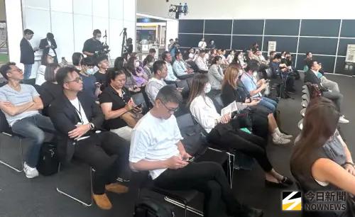 ▲經濟部產業園區管理局高雄楠梓科技產業園區日月光半導體公司高雄廠，舉辦環境技術研究發表會活動，有學研界及該公司人員與會，期以科技深化低碳轉型。(圖／記者黃守作攝，2025.11.06)