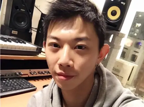 ▲鄭麗文新一波黨務主管！饒舌歌手王安國接新媒體部。（圖／王安國臉書）