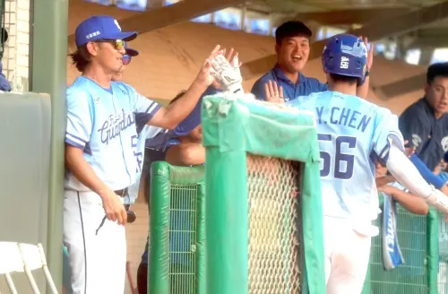 ▲富邦悍將內野手陳愷佑表示，新任總教練後藤光尊人隨和但不隨便，也願意與選手談心、聊天。（圖／富邦悍將提供）