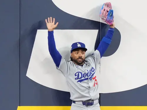 道奇痛失冠軍外野手迪恩！奪冠不到一週變敵人　遭世仇巨人挖角
