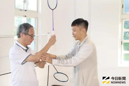 李洋傳授最老部長李遠羽球密技！動滋券X文化幣加碼　推全民運動
