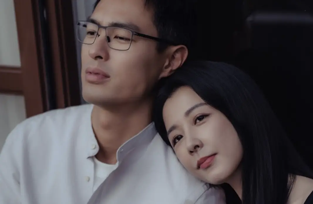 楊祐寧《人浮於愛》出軌邵雨薇搞車震 鬆口對婚姻真實想法