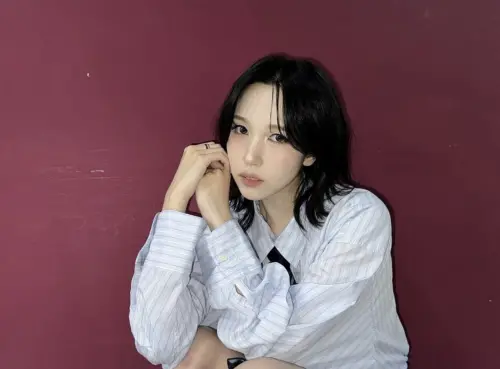 ▲Mina一度因為焦慮症離開舞台，讓粉絲超擔心。（圖／@mina_sr_my IG）