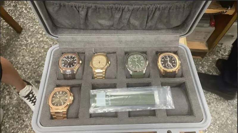 ▲5支險被搶的百達翡麗錶，市價超過2千萬。（圖／民眾提供）